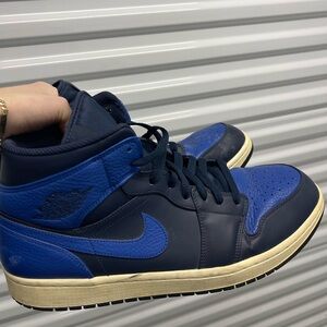 Nike Men's Navy and Royal Blue Sneakers